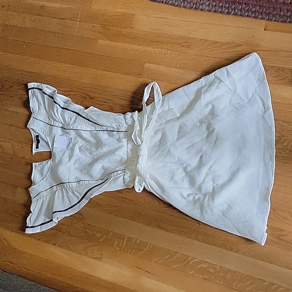 Banana Republic Factory off-white sun dress
